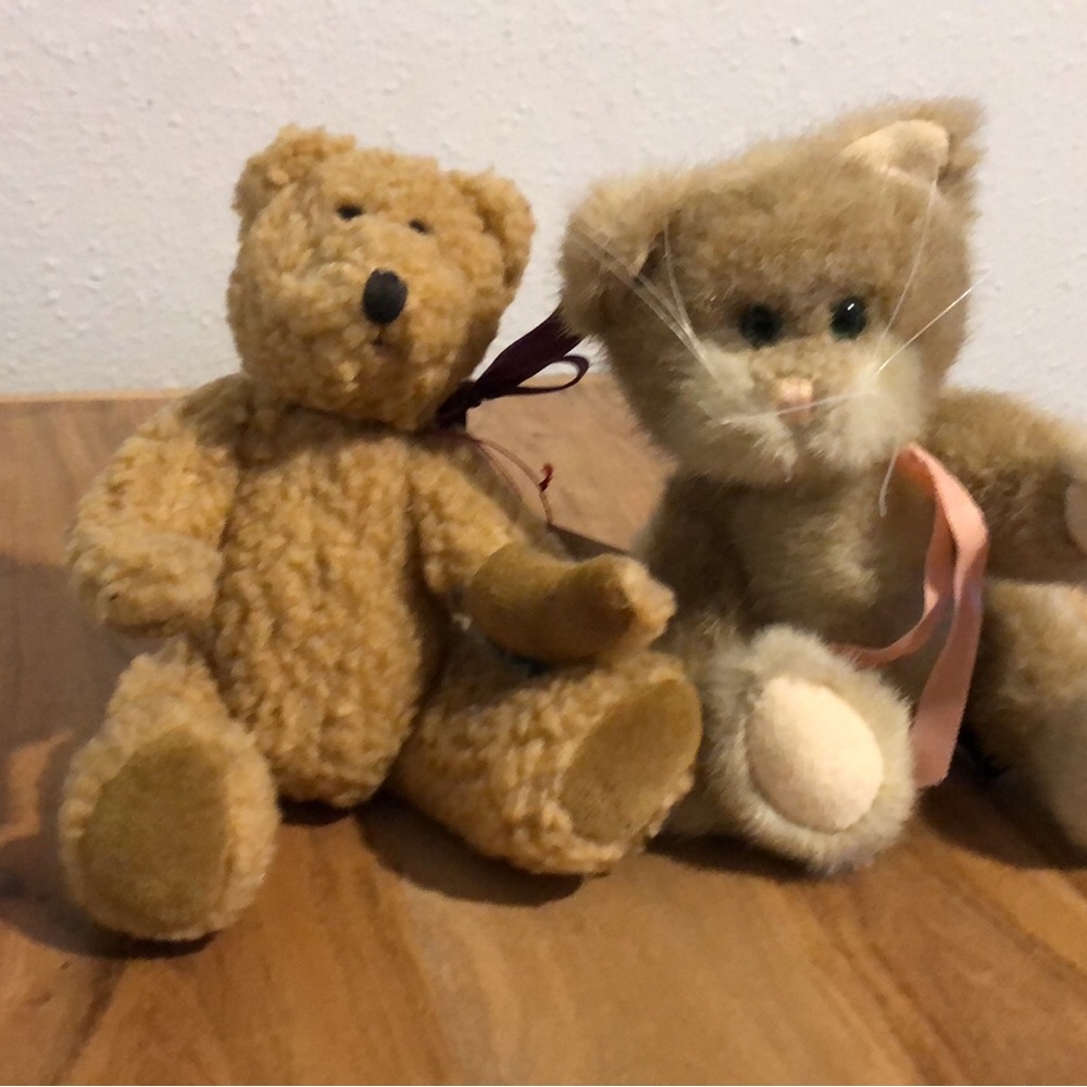 Boyds’ Bears Collectable Bear and Cat